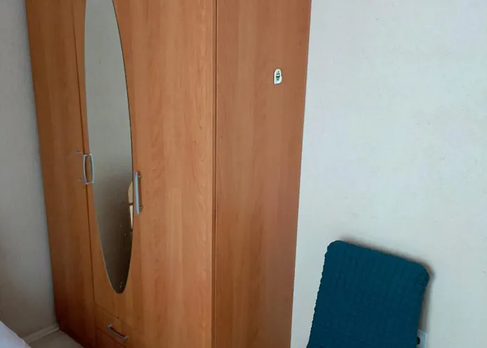 אכסניה Historia סקופיה